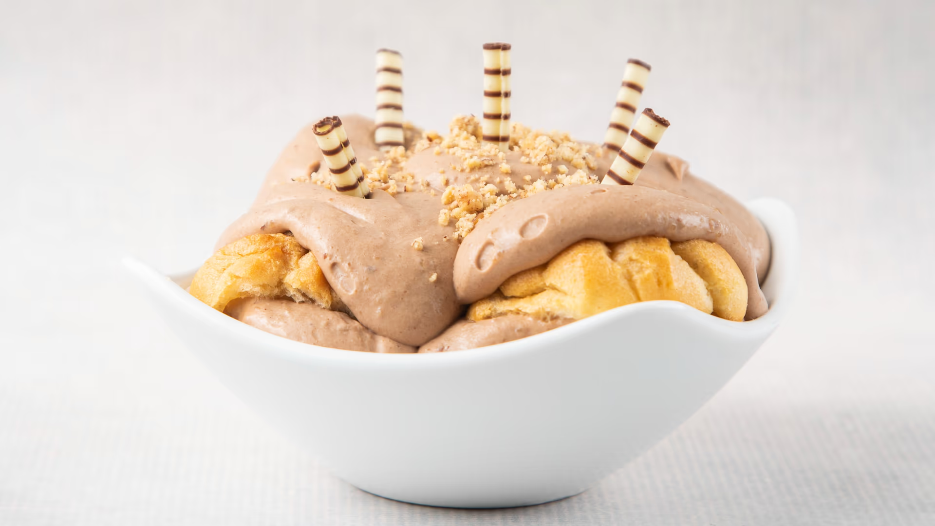 Profiterole čokolada