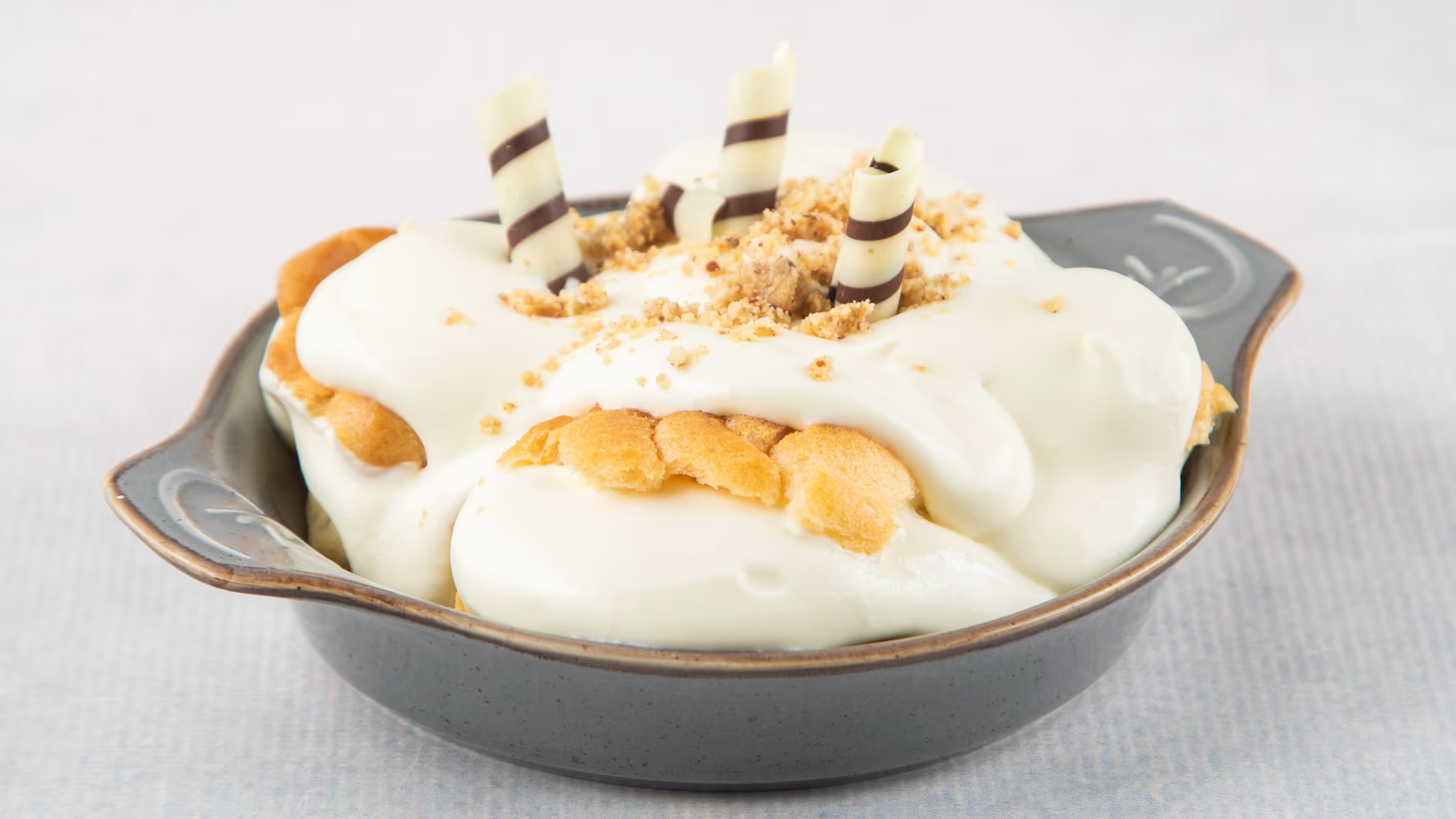 Profiterole bela čokolada